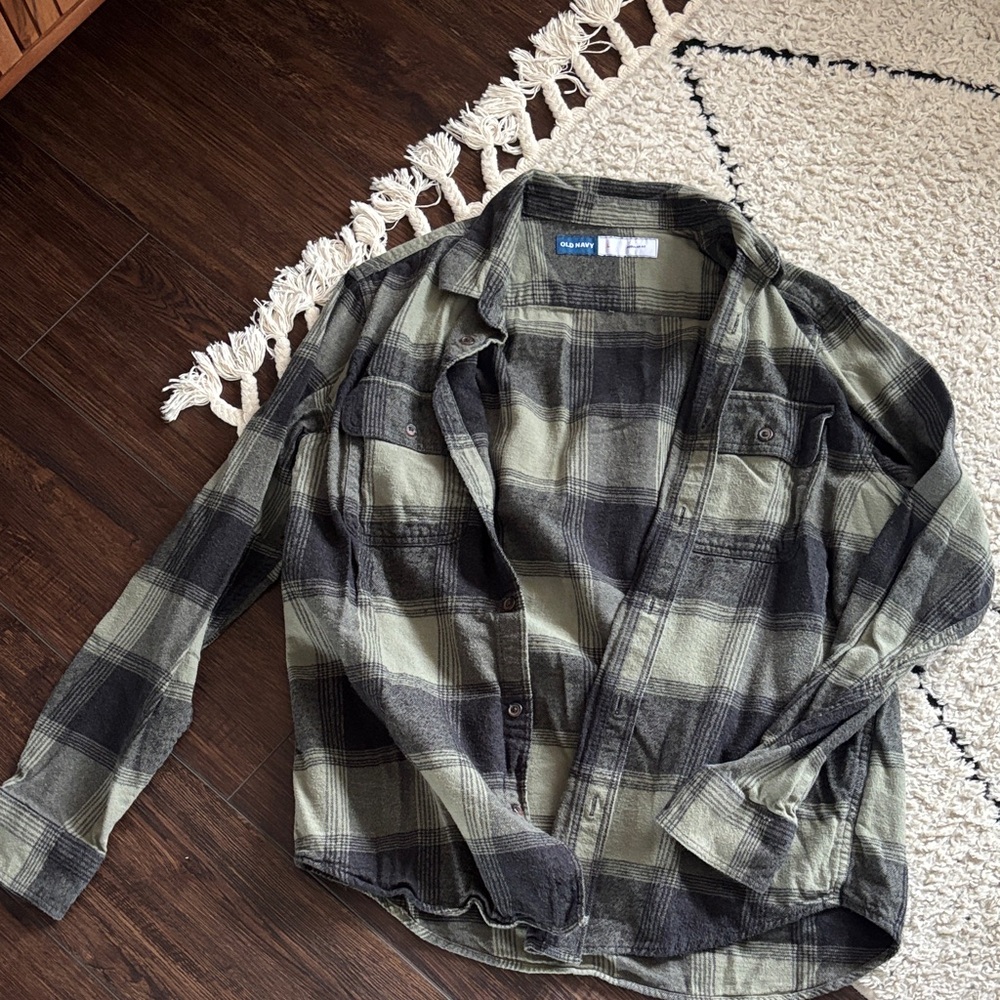 Old Navy Olive & Black Plaid Lightweight Shirt Jacket